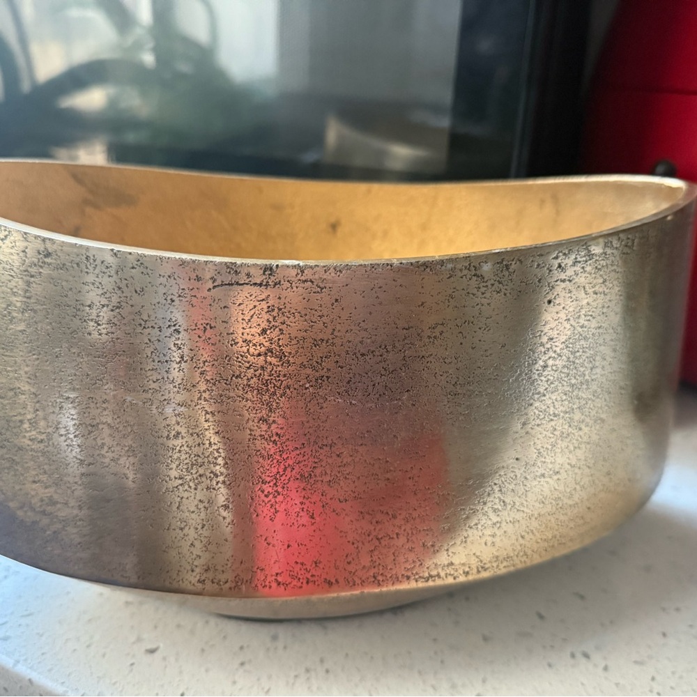 Brass decorative bowl/planter new